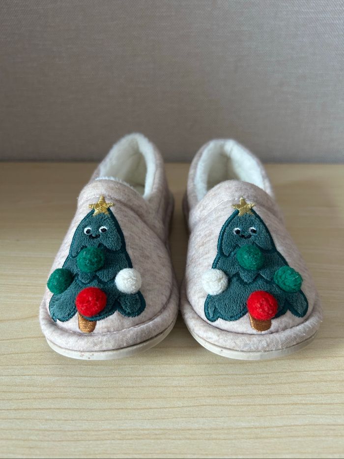 Chaussons Tape à l’œil 26/27 - photo numéro 2