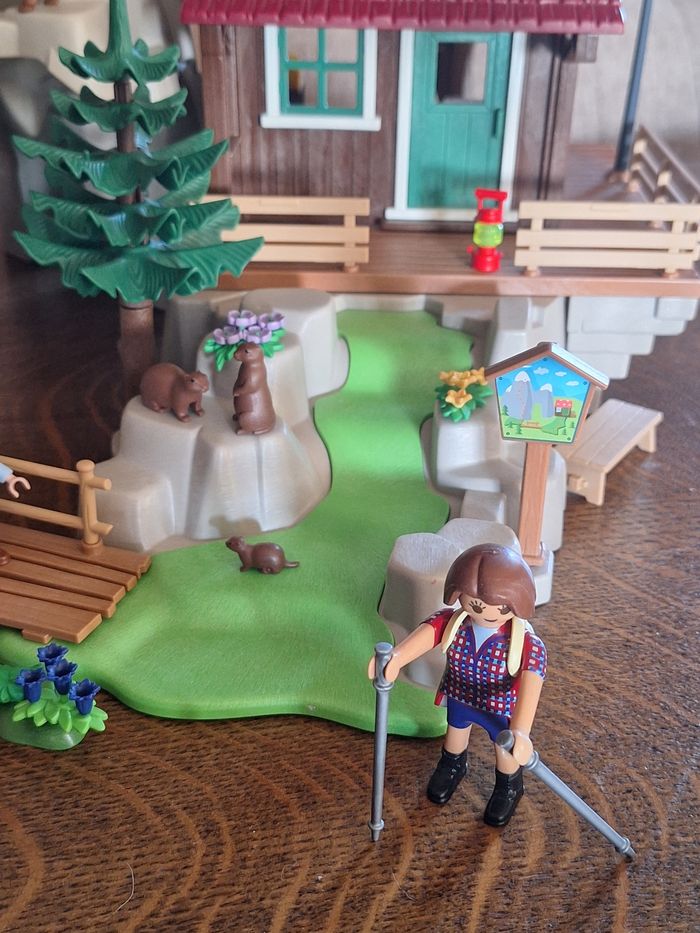 Playmobil chalet montagne escalade + pêcheur + garde-forestier - photo numéro 2