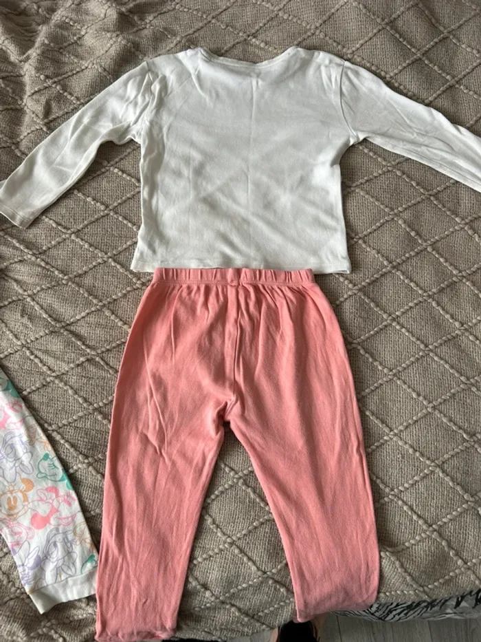 Lot de deux pyjamas 24 mois - photo numéro 9