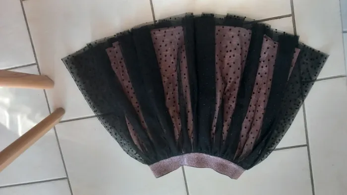 Jupe tulle intérieure rose pâle tulle pois noirs fille 6 ans - photo numéro 2