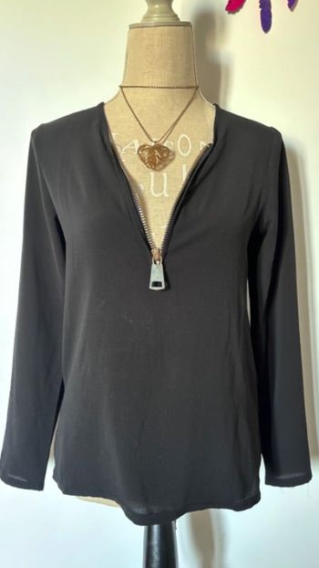 Blouse manche longue noire à fermeture éclaire taille 36 s