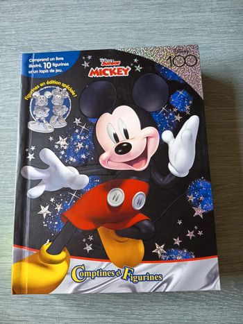 Coffret Disney junior. Comptines et figurines et tapis de jeu. Licence.
