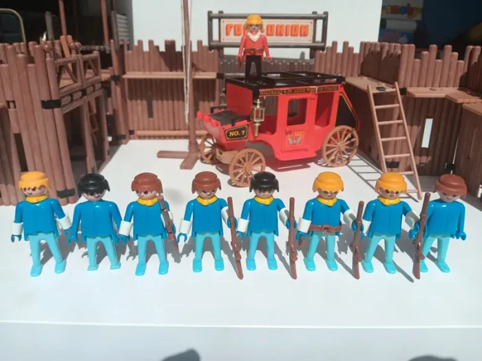 Lot figurines playmobil Vintage 1976 Fort Union Playmobil 3420. - photo numéro 3