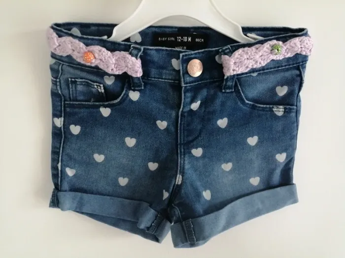 Short jean imprimé cœur ceinture crochet Lila primark