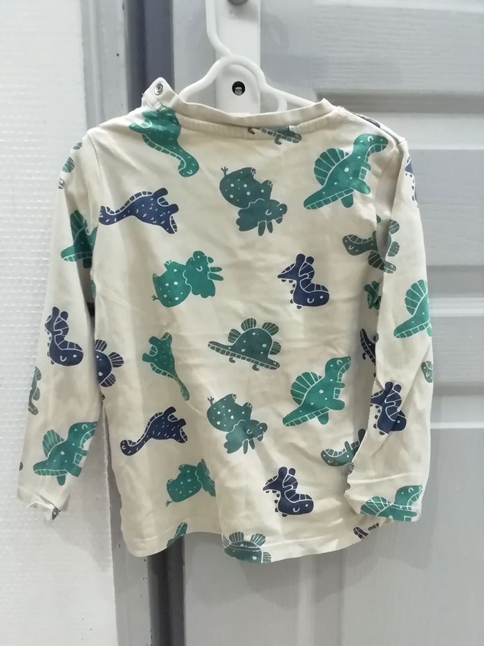 Vends t-shirt garçon hiver. - photo numéro 5