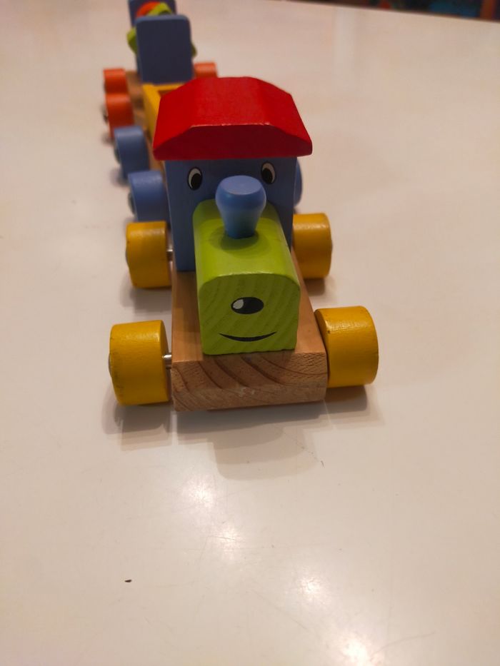 Train en bois - photo numéro 3