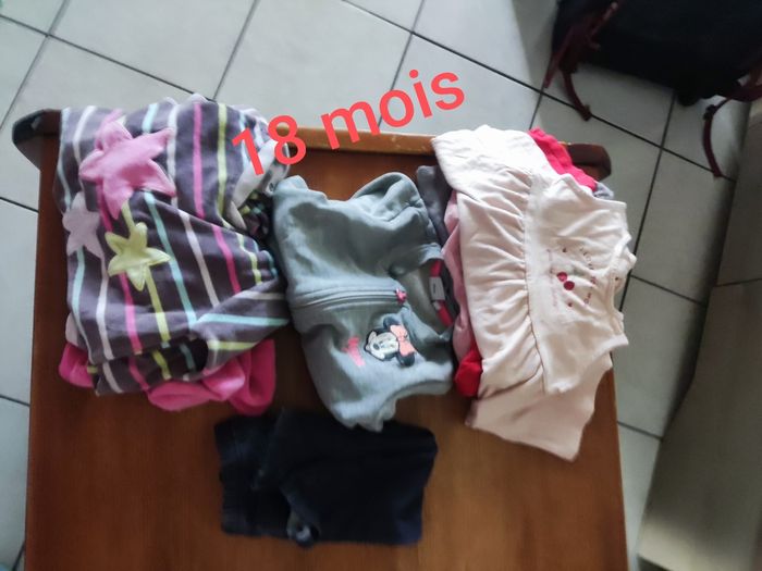 Lot vêtements fille 18 mois