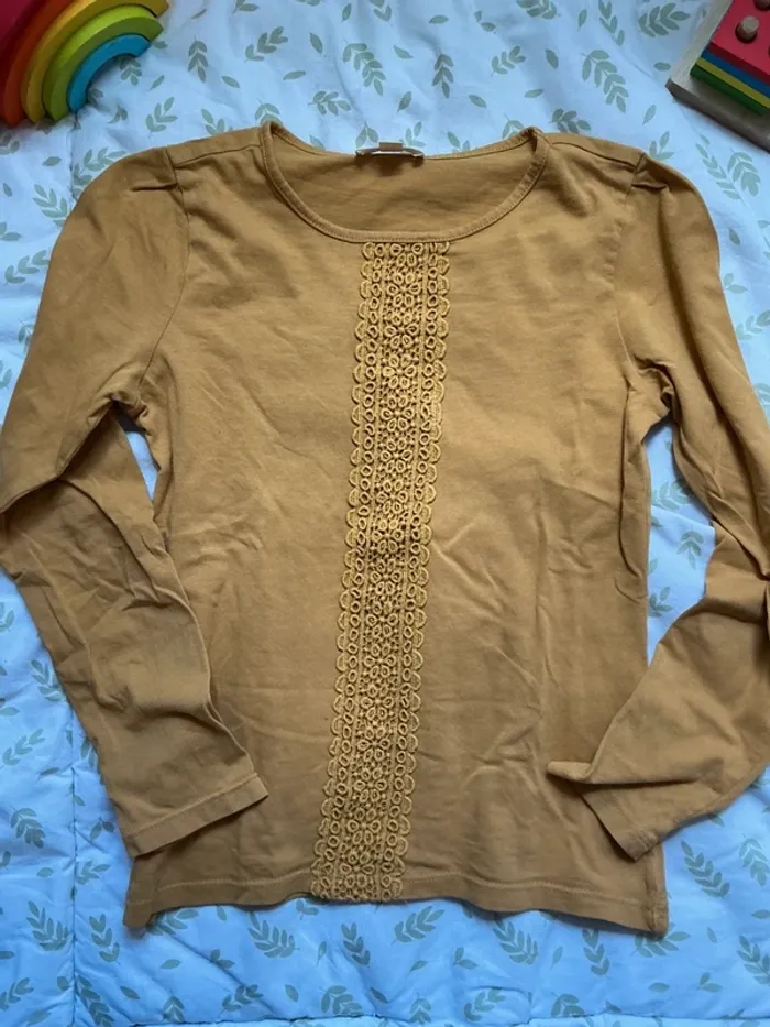 teeshirt manches longues moutarde broderie devant 8 ans du pareil au même - photo numéro 3