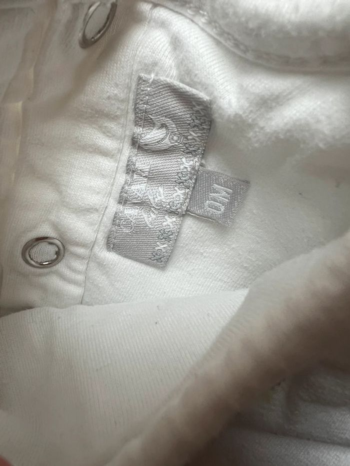 Ensemble naissance blanc fille/garçon très bon état - photo numéro 3