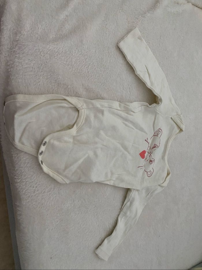 Lot 10 bodies 3 mois - photo numéro 6