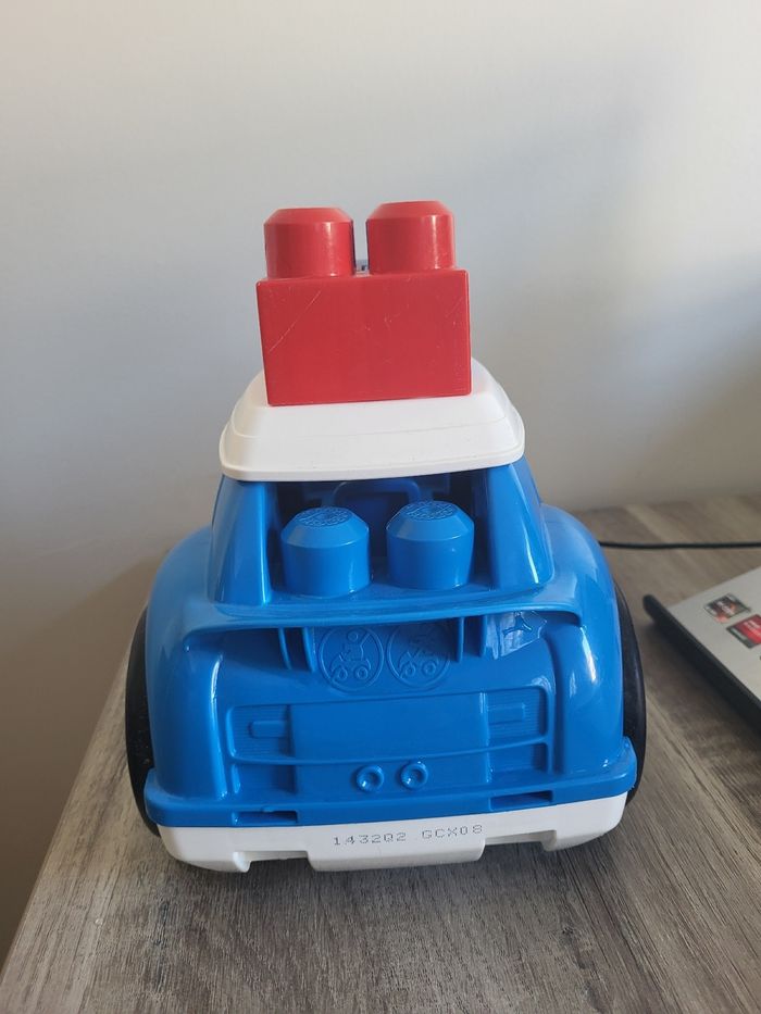 Voiture de police Mega Bloks - photo numéro 3