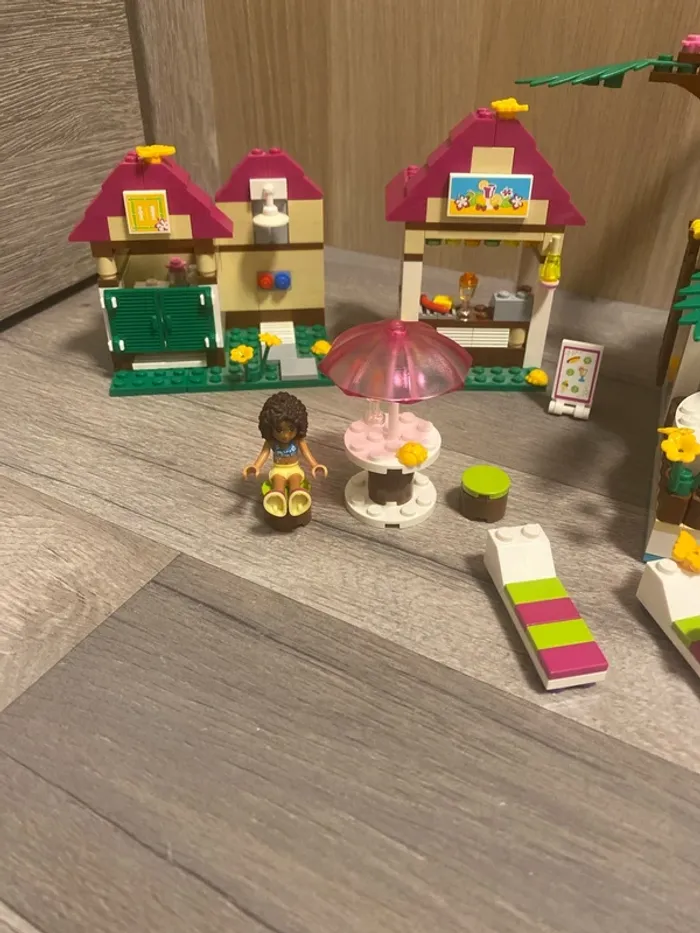 Lego Friends 41008 la piscine d’heartlake city - photo numéro 2