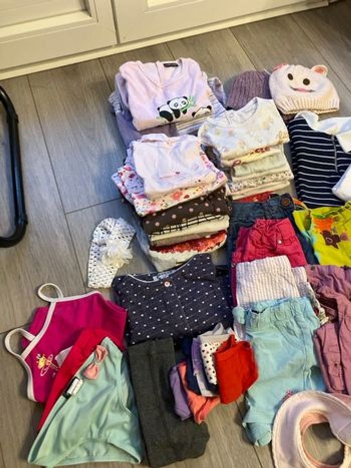 Lot vêtements fille 2 ans - photo numéro 3