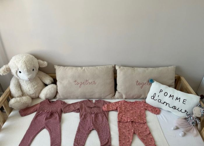 Lot de vêtements bébé fille 18 mois, 71 pièces neuves ou en très bon état! - photo numéro 5