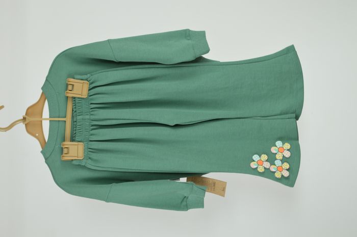 Ensemble Fille 5 Ans Élégant – Sweat Fleurs Relief & Pantalon Évasé Moderne - photo numéro 4