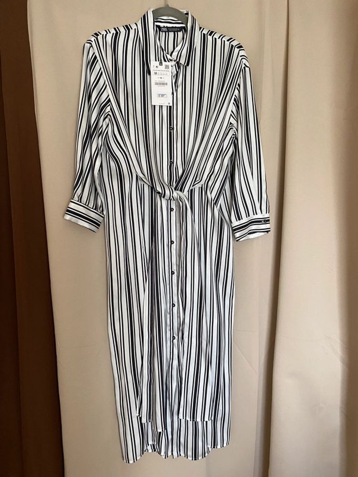 Superbe belle robe chemise à rayures Zara neuve avec étiquette taille M