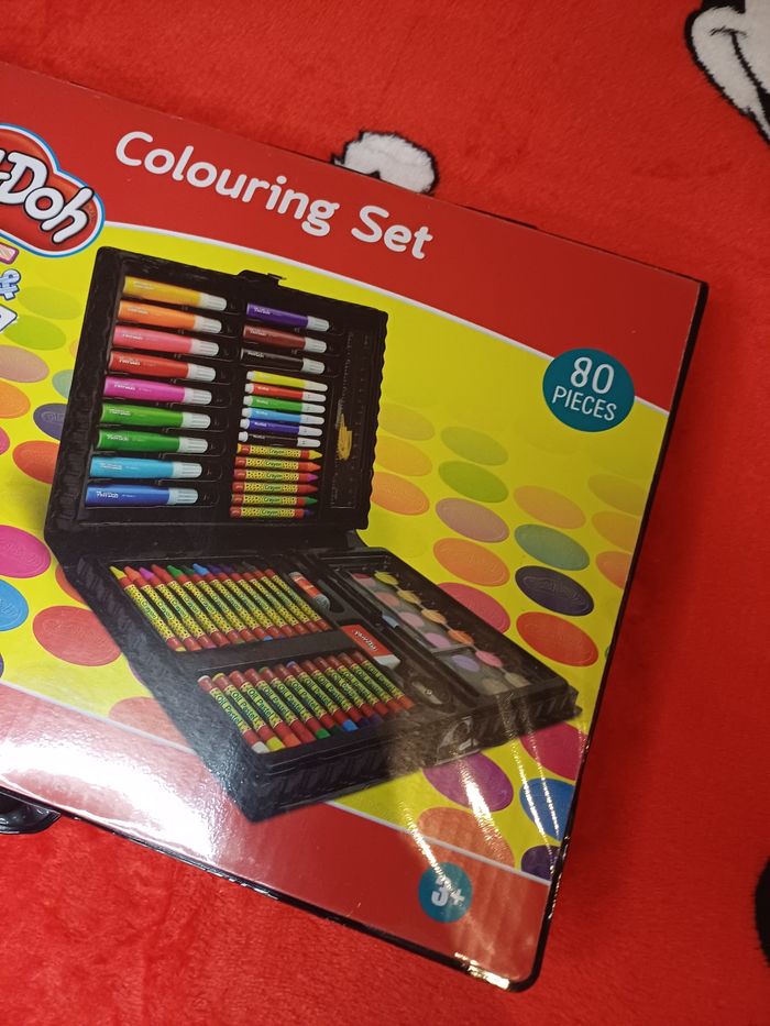 🧸Kit de coloriage sets de 80 pièces play-doh Dès 3ans+ neuf - photo numéro 3