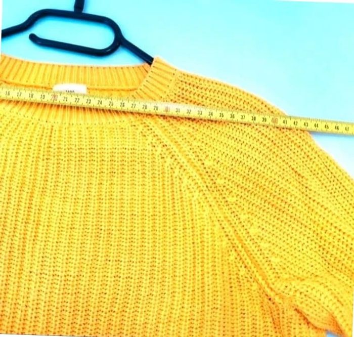 Pull jaune moutarde en tricot pour fille 8 ans 128 cms. Zara knitwear en très bon état - photo numéro 4