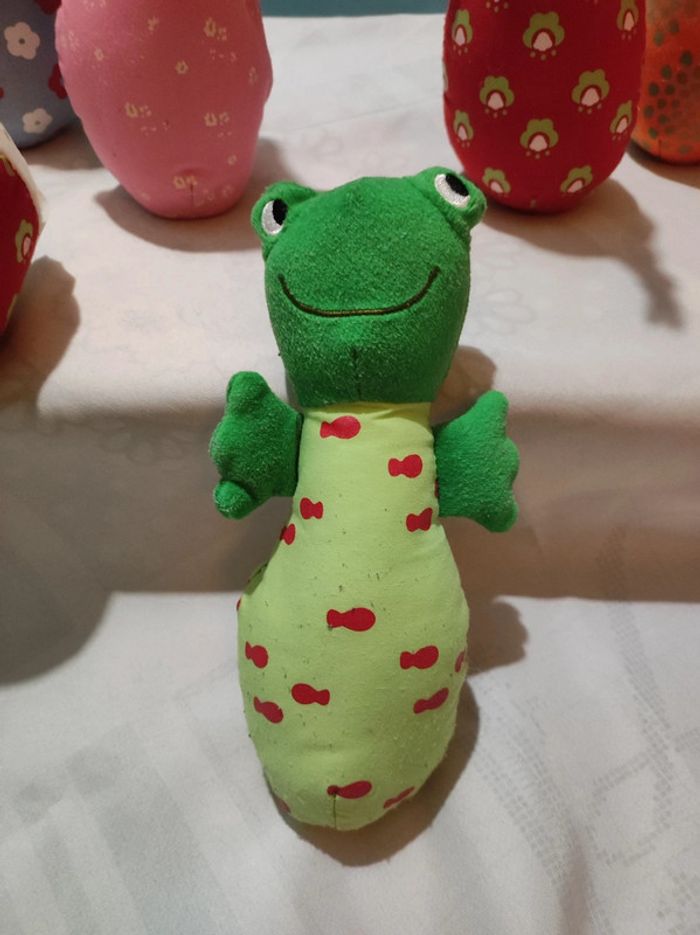 Jeu de bowling en peluches. - photo numéro 2