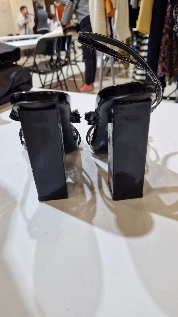 Chaussure d'été à talon - photo numéro 4