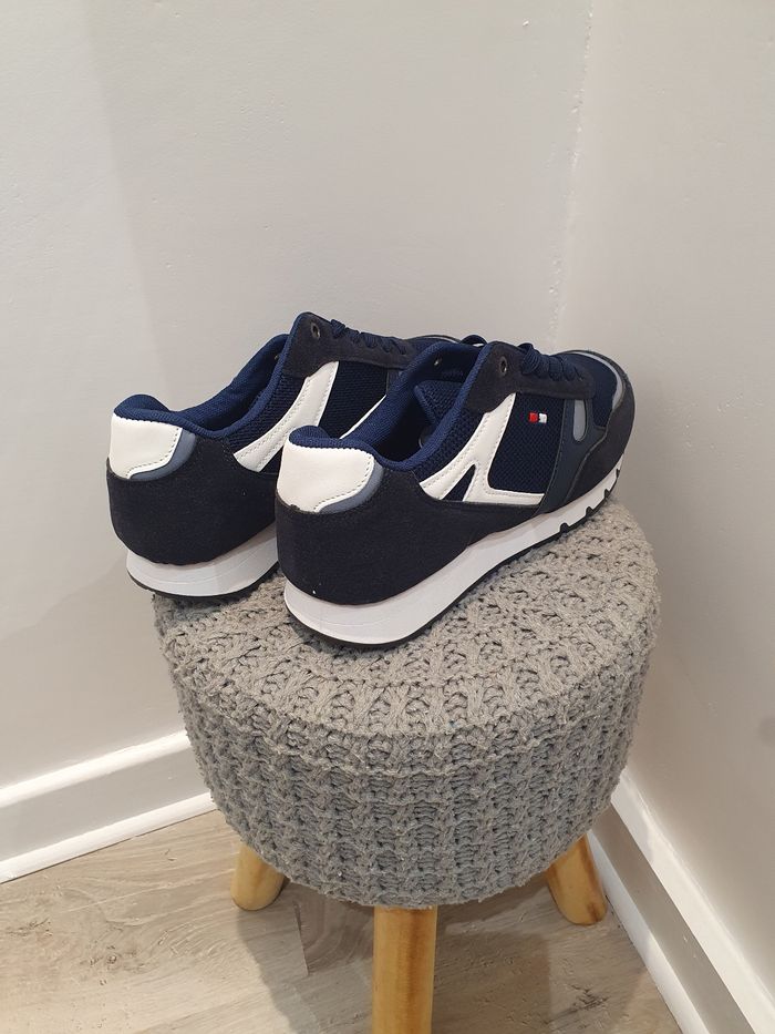 Chaussures baskets bleu marine Paris Pointure 40 - photo numéro 2