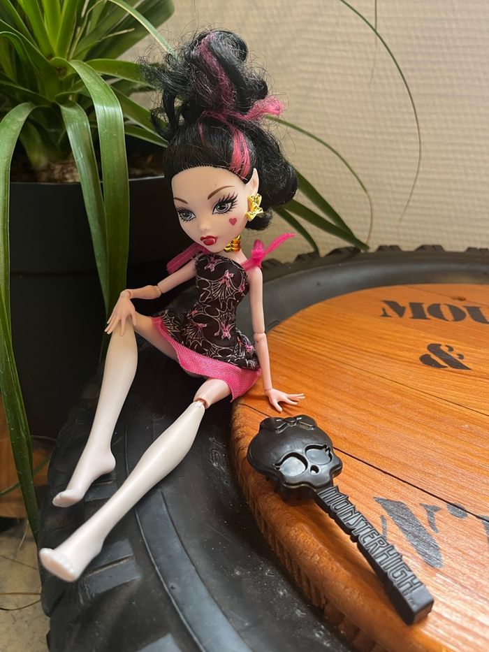 Draculaura Monster high - photo numéro 3