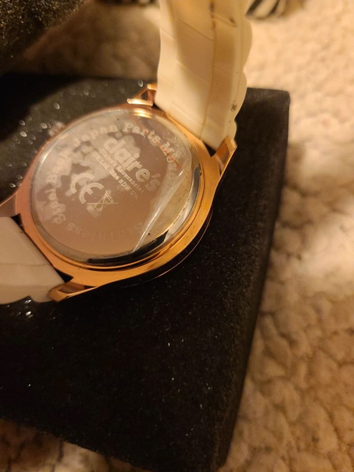 Montre neuf - photo numéro 6