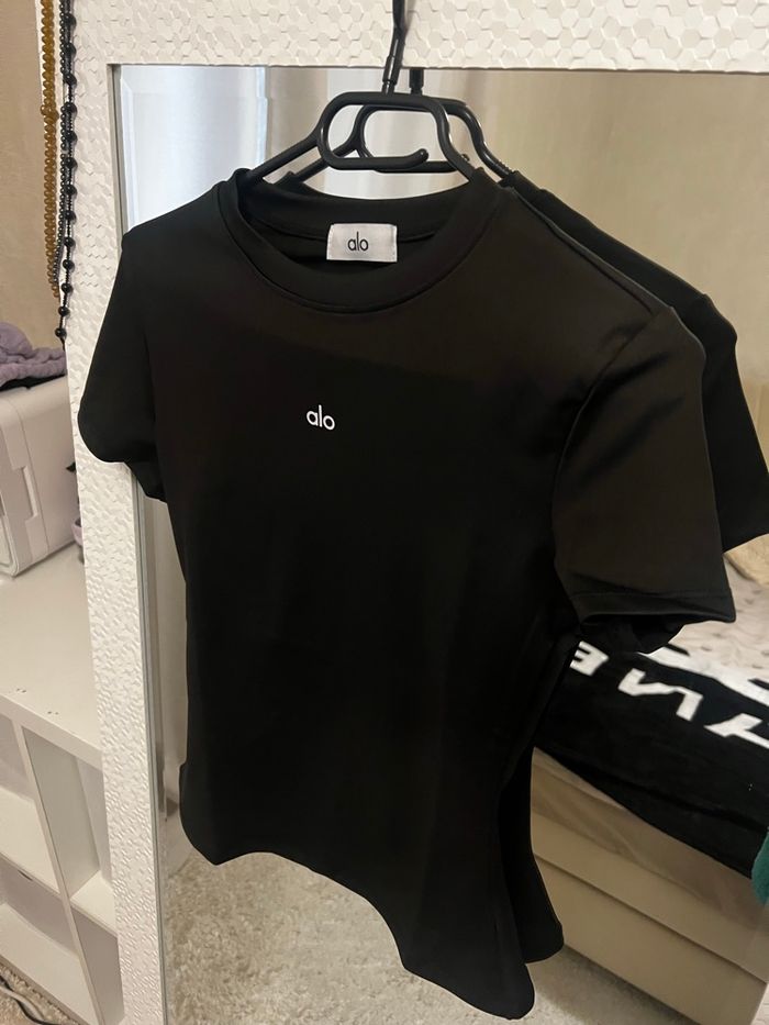 T shirt alo - photo numéro 2