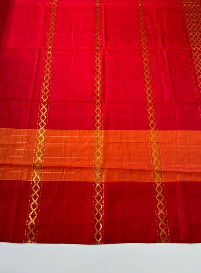 Tissu Balinais - Rouge & Orange et fil d’or Or - 107 x 222 cm