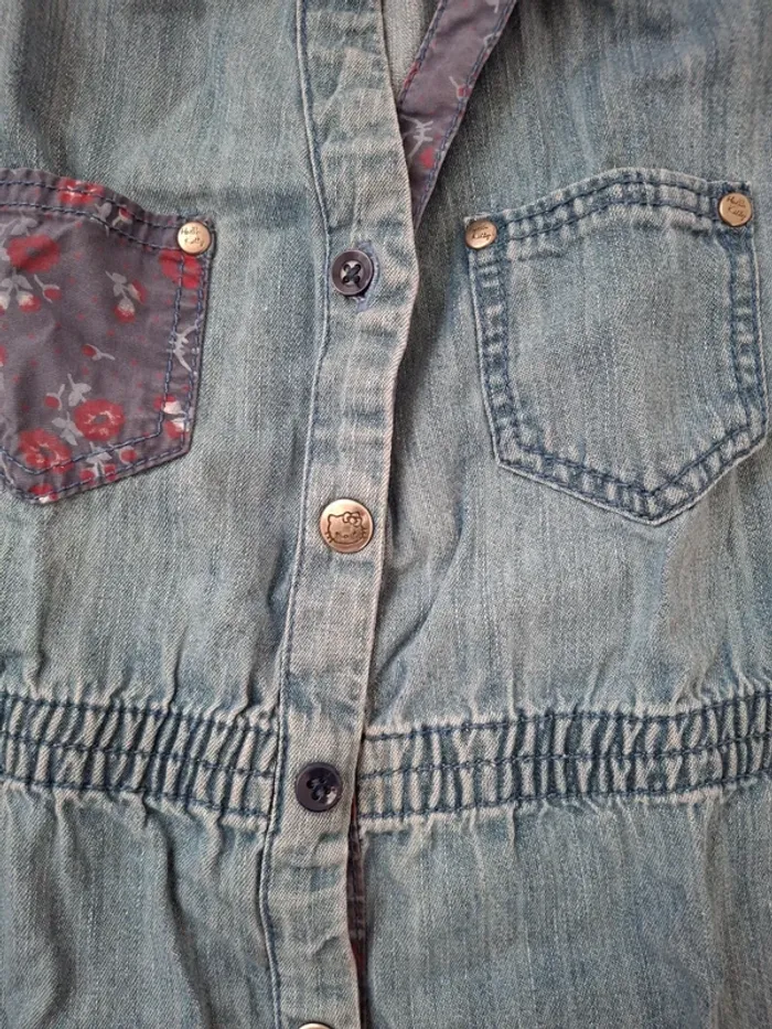 Robe en jean Hello Kitty 6 ans très bon état - photo numéro 4