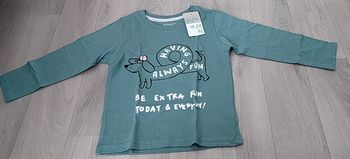 Tee shirt manches longues 18-24 mois neuf 2€