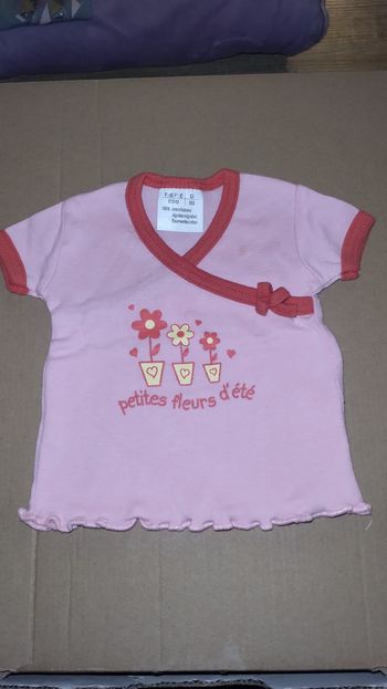 T-shirt petites fleurs