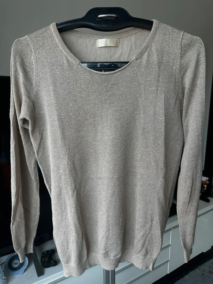 Pull pailleté doré