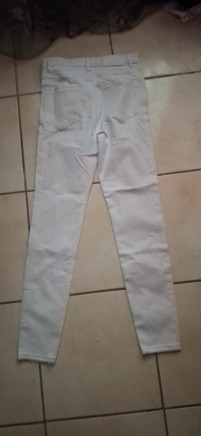Pantalon en jean blanc - photo numéro 2
