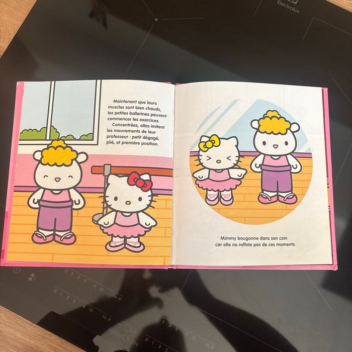 Hello kitty fait de la danse - photo numéro 2