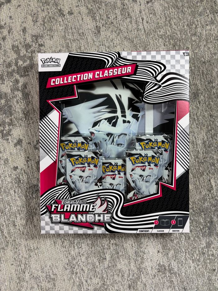 Pokémon Coffret Classeur EV10.5 Flamme Blanche