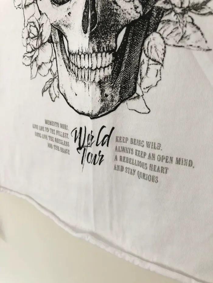 Débardeur court blanc tête de mort Only taille M - photo numéro 4