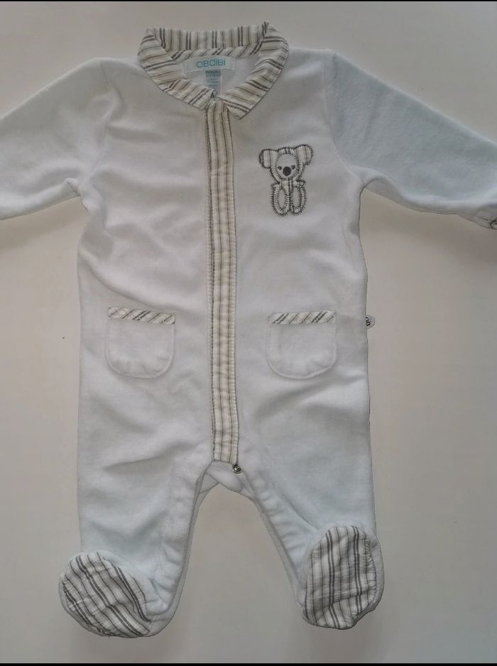 Pyjama/body bébé
