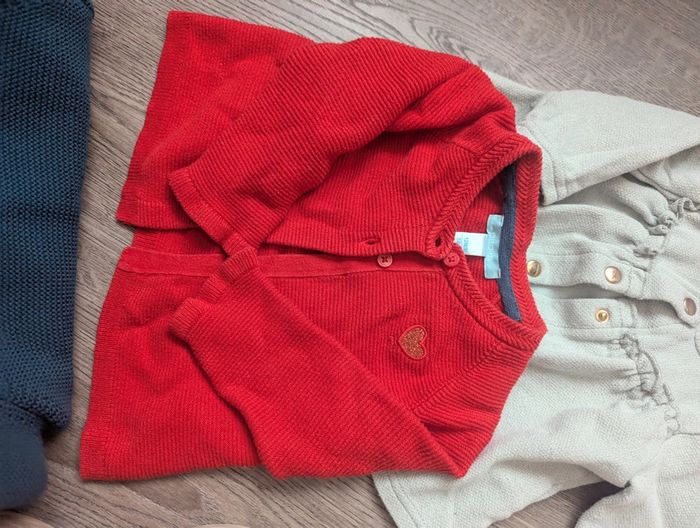 Lot de 4 gilets 12 mois fille - photo numéro 3