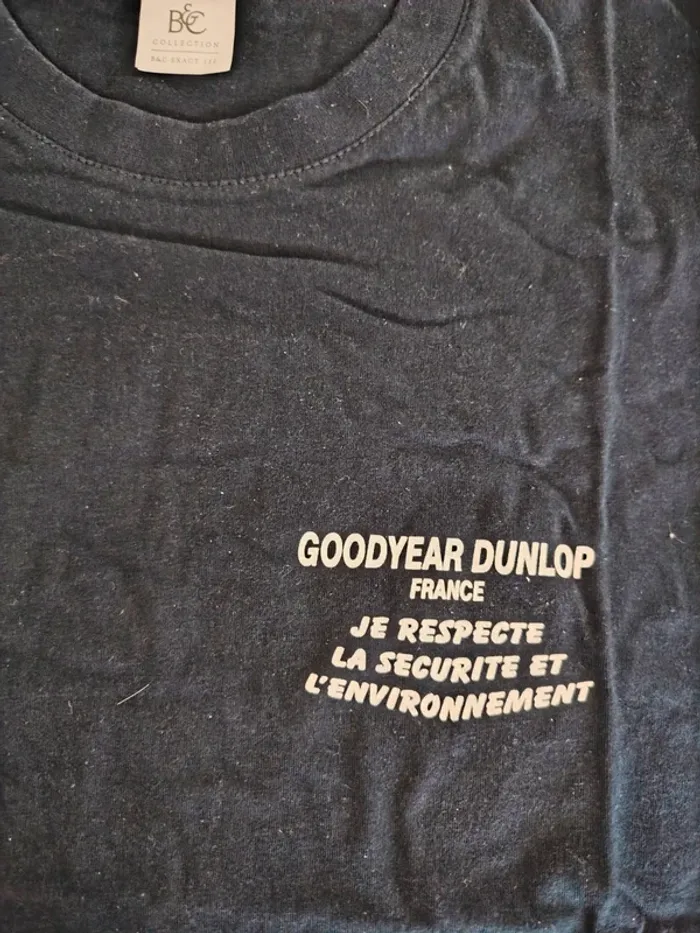 2 t shirt L et une casquette Goodyear neuf - photo numéro 4