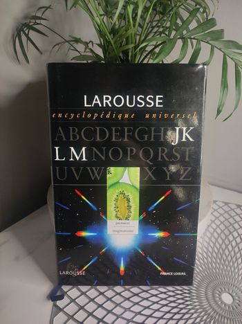 Larousse encyclopédie universel vol9