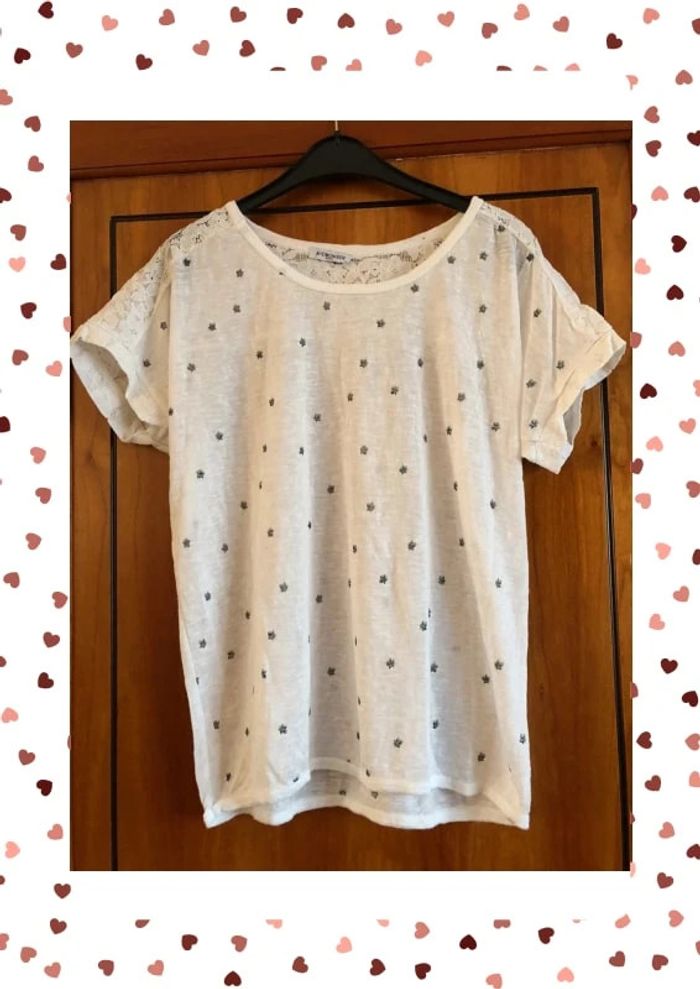 T-shirt blanc dentelle Andromède neuf