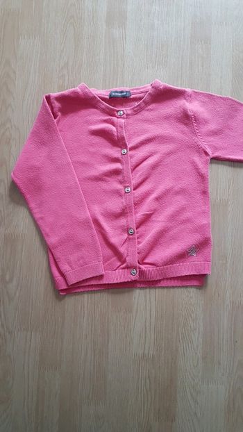Gilet rose motif etoile 4 ans