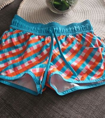 Short fille