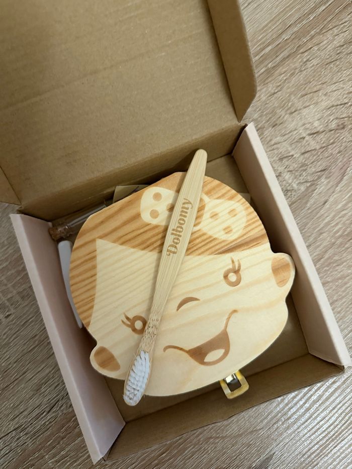 Boîte à dents de lait - photo numéro 6