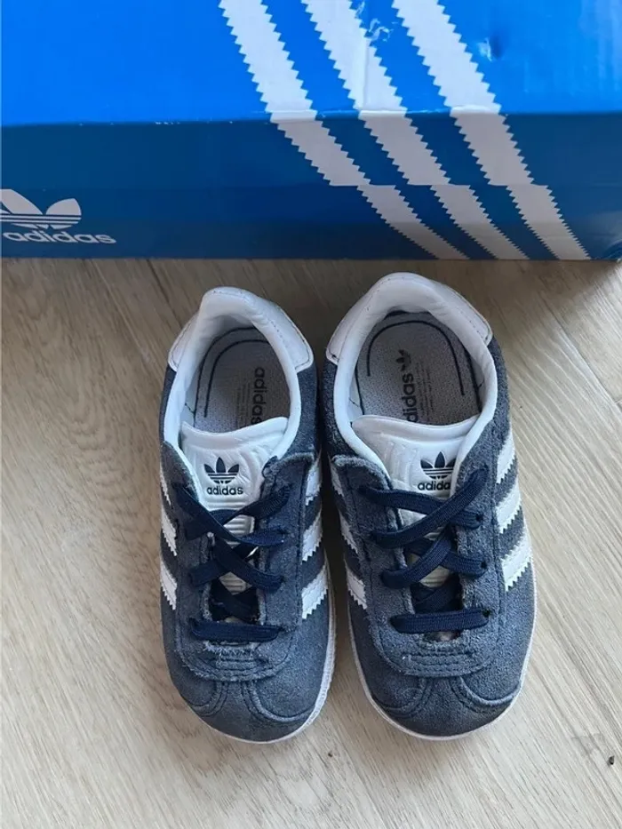Adidas Gazelle Taille 23 - photo numéro 3