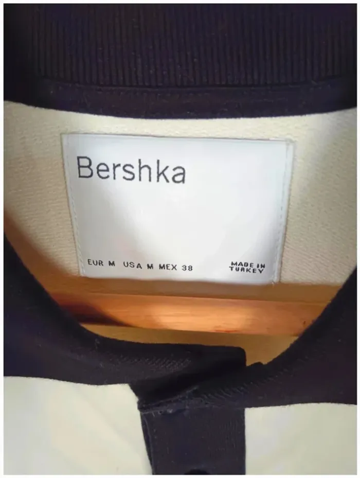 C30 polo crème bershka M - photo numéro 3