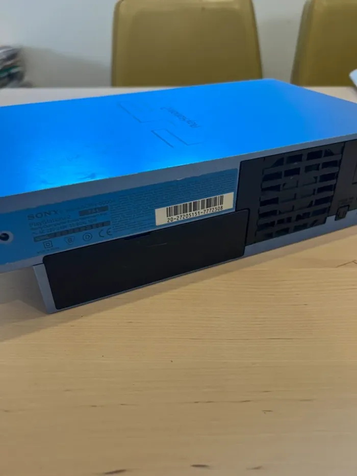 PlayStation 2 Fat Édition Limitée Bleu Ciel SCPH-50004 - Défaut tiroir - photo numéro 4
