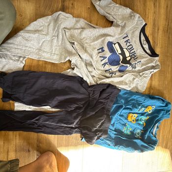 Lot de 2 pyjama 4 ans U essentiel