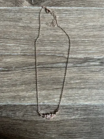 Collier rose gold avec fleur